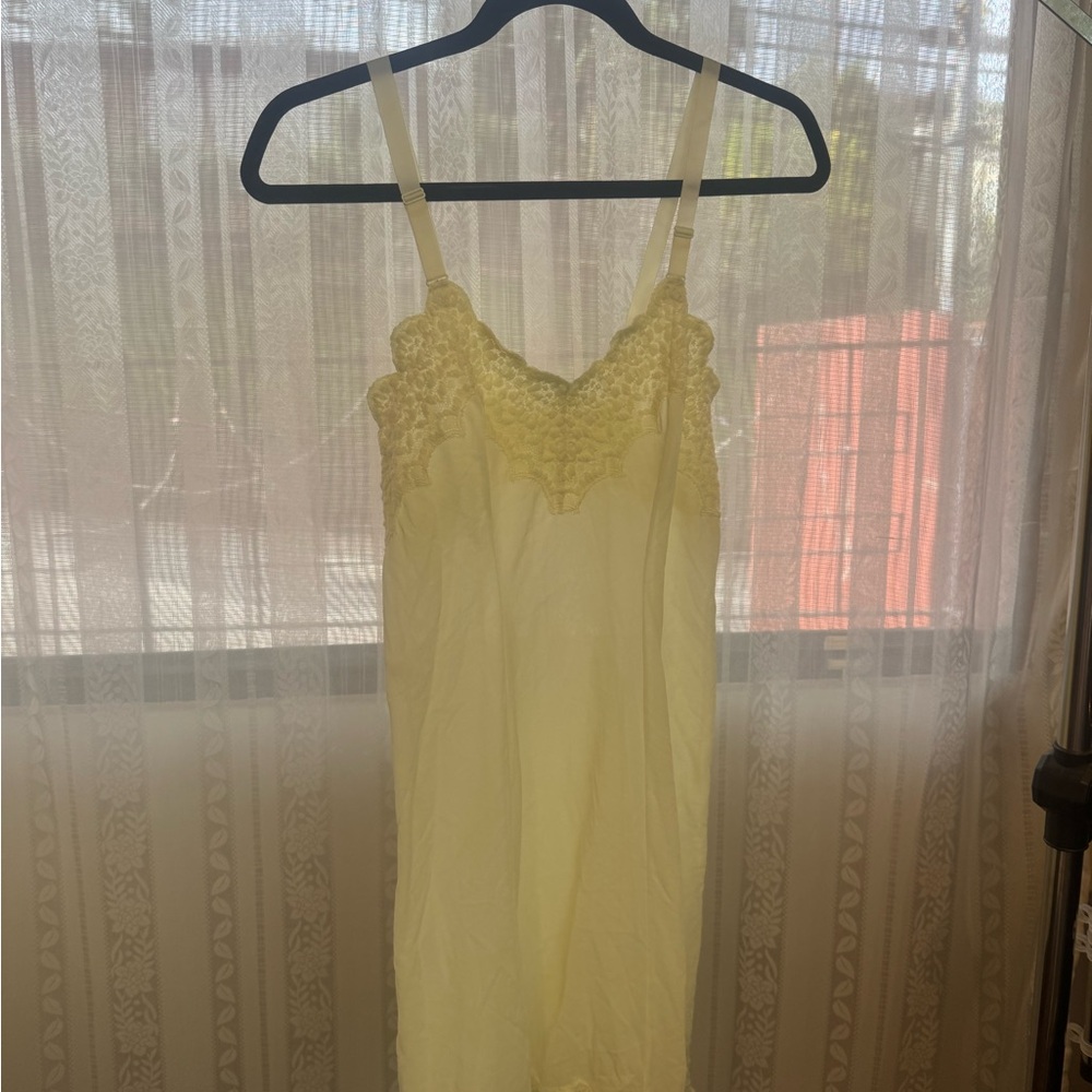 Elegant Yellow Lace Trim Dress from Japan